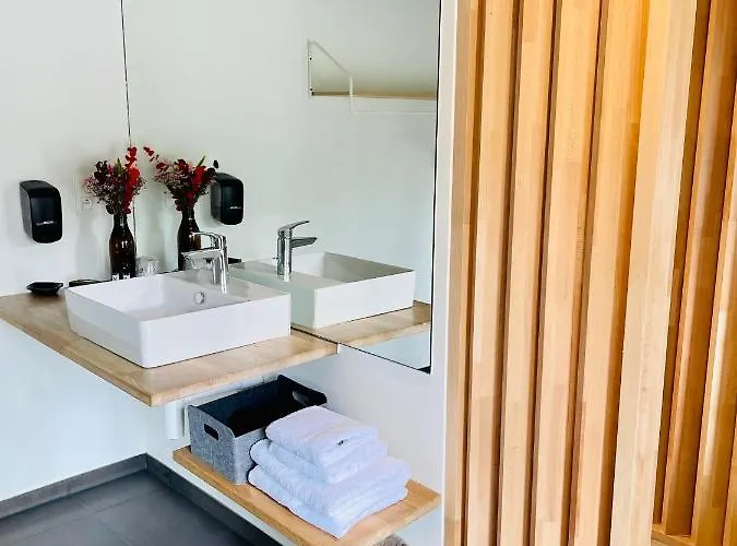 Alojamento de Acomodação e Pequeno-almoço La Bel Echappee