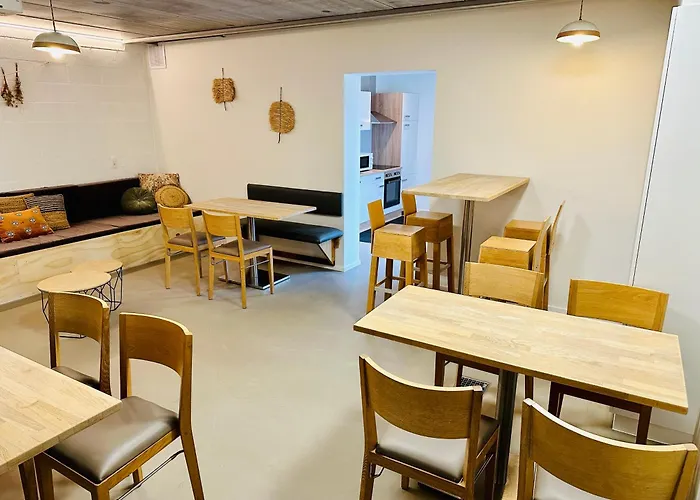 Alojamento de Acomodação e Pequeno-almoço La Bel Echappee 4*